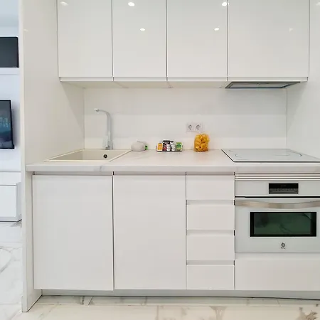 アパート Edificio Astoria ベニドルム