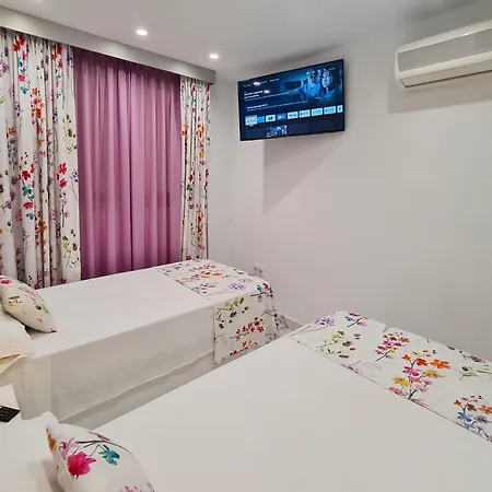 Edificio Astoria * Бенидорм