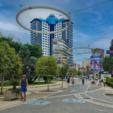 Edificio Astoria Апартаменты Бенидорм